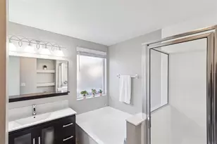 10948 Dearden Cir, Orlando, FL 32817 - Photo 46