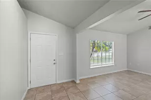 996 Big Oaks Dr, Oviedo, FL 32765 - Photo 2