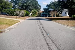 719 Oak Ln, Lady Lake, FL 32159 - Photo 26