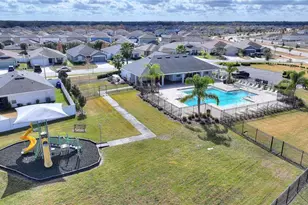 3891 Spruce Creek Dr, Lakeland, FL 33811 - Photo 4