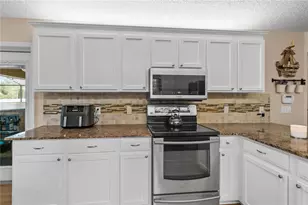 13545 Oak Bend Dr, Grand Island, FL 32735 - Photo 12