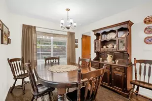 6774 Paul Revere Ct, Orlando, FL 32809 - Photo 4