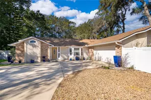 1077 Howell Harbor Dr, Casselberry, FL 32707 - Photo 2