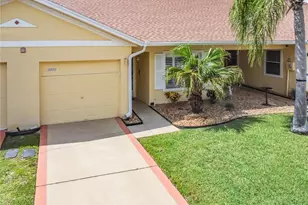 3202 Queen Palms Ct, Kissimmee, FL 34747 - Photo 4