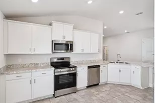 2358 Friendly Confines Loop, Davenport, FL 33837 - Photo 8