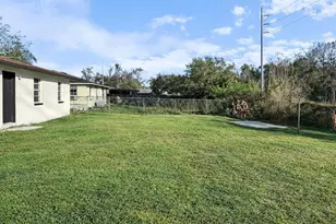 37502 Oakview Cir, Dade City, FL 33523 - Photo 22