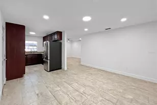 37502 Oakview Cir, Dade City, FL 33523 - Photo 8