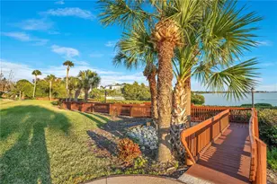 1646 Stickney Point Rd, Sarasota, FL 34231 - Photo 38