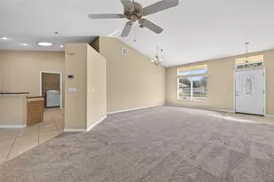 13 Brownstone Ln, Palm Coast, FL 32137 - Photo 8