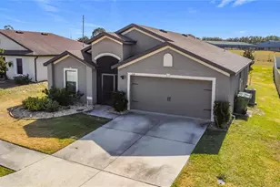 1899 Amber Sweet Cir, Dundee, FL 33838 - Photo 2