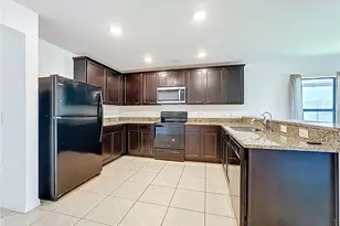 1899 Amber Sweet Cir, Dundee, FL 33838 - Photo 4