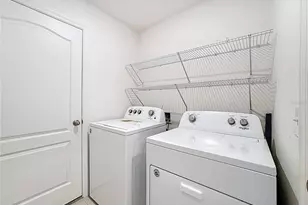 1899 Amber Sweet Cir, Dundee, FL 33838 - Photo 34