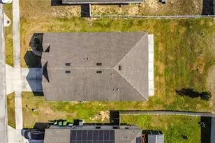 1899 Amber Sweet Cir, Dundee, FL 33838 - Photo 46