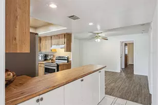 1457 Magellan Cir, Orlando, FL 32818 - Photo 8