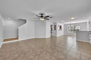 359 Carina Cir, Sanford, FL 32773 - Photo 2