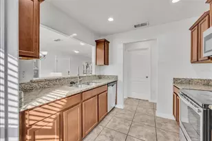 359 Carina Cir, Sanford, FL 32773 - Photo 12