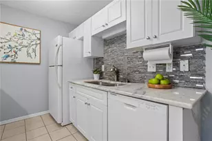 145 N Pearl Lake Causeway, Altamonte Springs, FL 32714 - Photo 16