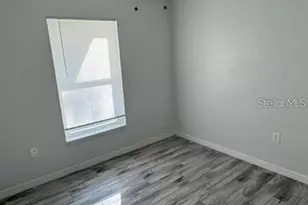 545 Oak Dr, Tavares, FL 32778 - Photo 10