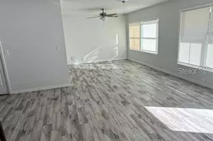 545 Oak Dr, Tavares, FL 32778 - Photo 8