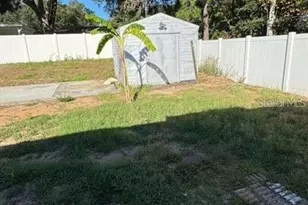 545 Oak Dr, Tavares, FL 32778 - Photo 20