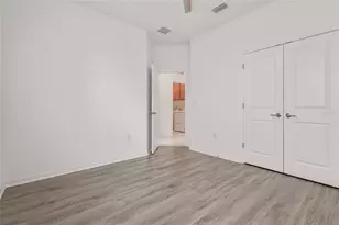 10179 Milky Way Cir, Sarasota, FL 34241 - Photo 8