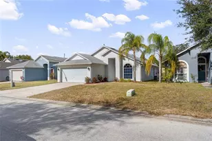 456 Sonja Cir, Davenport, FL 33897 - Photo 2