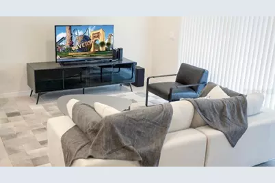 8879 Geneve Court, Kissimmee, FL 34747 - Photo 4