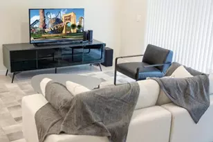 8879 Geneve Ct, Kissimmee, FL 34747 - Photo 4