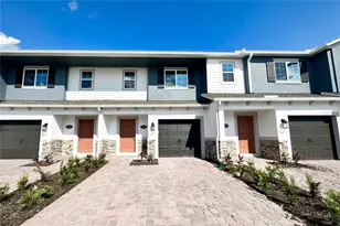 2835 Narcoossee Cmns Wy, Saint Cloud, FL 34771 - Photo 1