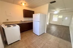 842 Lake Ave, Clermont, FL 34711 - Photo 4