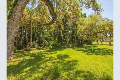 7 Vista Gardens Trail #105, Vero Beach, FL 32962 - Photo 2