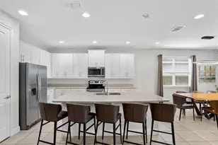 7716 Fairfax Dr, Kissimmee, FL 34747 - Photo 6