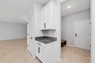 575 Avila Pl, Howey in the Hills, FL 34737 - Photo 20