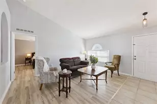 1819 Sunset Ridge Dr, Mascotte, FL 34753 - Photo 6