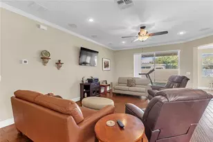 877 Strathmore Dr, Orlando, FL 32803 - Photo 14