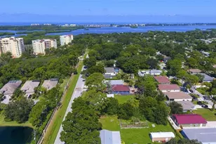 1867 Vamo Way, Sarasota, FL 34231 - Photo 1