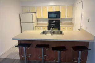 10108 Bluff Ct, Orlando, FL 32821 - Photo 4