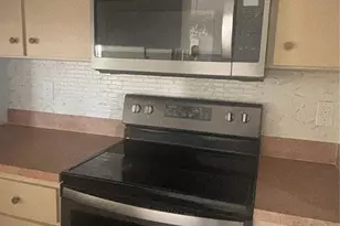 327 E Dundee Dr, Poinciana, FL 34759 - Photo 4