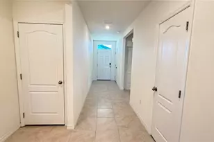 1003 Cascade Dr, Davenport, FL 33837 - Photo 2