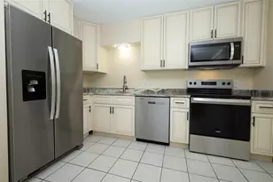 411 W Gardenia Dr, Orange City, FL 32763 - Photo 8