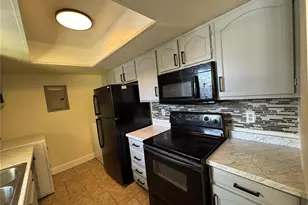 4318 Aqua Vista Dr, Orlando, FL 32839 - Photo 6