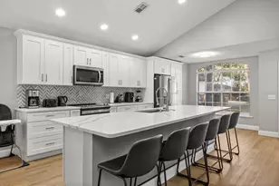 4411 White Oak Cir, Kissimmee, FL 34746 - Photo 8