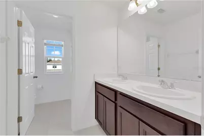 5018 Royal Point Avenue, Kissimmee, FL 34746 - Photo 18