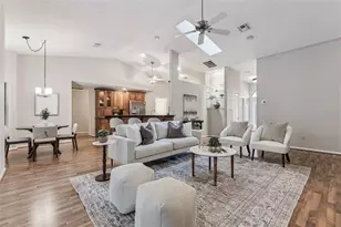 522 Lagoon Dr, Oviedo, FL 32765 - Photo 10