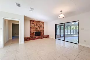 915 Woodleaf Way, Tampa, FL 33613 - Photo 20