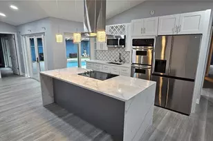 5015 Nassau Cir, Orlando, FL 32808 - Photo 2