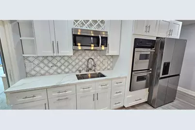 5015 Nassau Circle #4, Orlando, FL 32808 - Photo 4