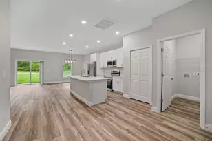 2642 Magnolia Cir, Lake Wales, FL 33898 - Photo 4