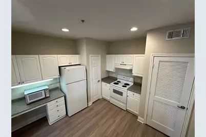 860 N Orange Avenue #212, Orlando, FL 32801 - Photo 4