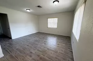 1527 Leeway Ave, Orlando, FL 32810 - Photo 2